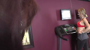 Vibrator workout in the gym