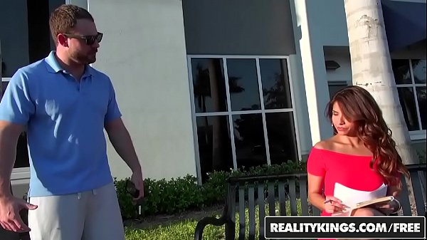 RealityKings - 8th Street Latinas - (Isabella De,Santos Mi) - Low Hanging Fruit